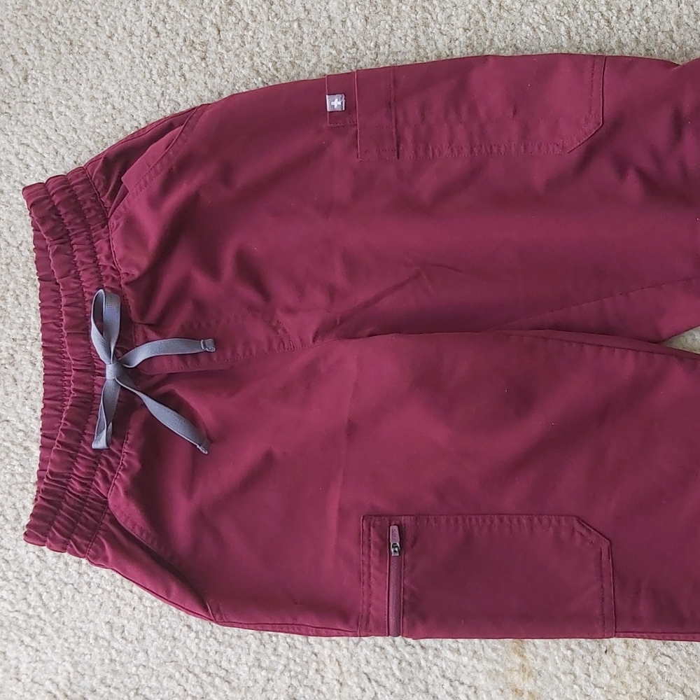 Figs High Waist Yola Scrub Pants Maroon Burgundy Wine XSP